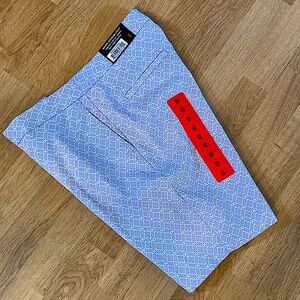 Mario Serrani Italy Size 8 Comfort Stretch Shorts Gray Geometric Print